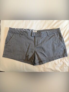 2 for $30 - Volcom - Gray Striped Women’s Shorts